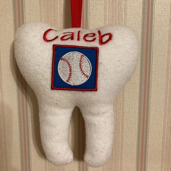 ⭐️LAST CHANCE⭐️ Tooth Fairy Pillow - Picture 8 of 8